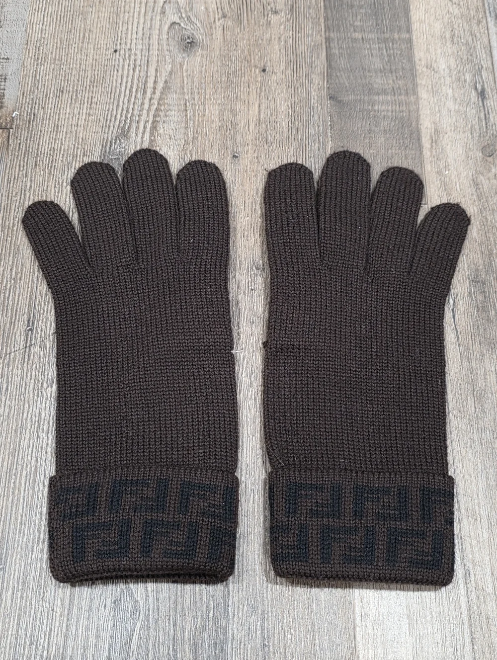 Fendi FF Monogram Knit Gloves Brown Black Logo Winter Designer Made in Italy